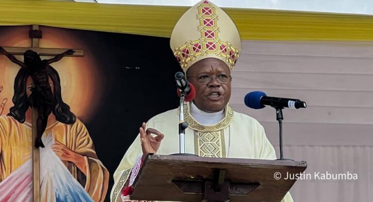 Insécurité à l&rsquo;Est : le Cardinal Fridolin Ambongo s&rsquo;interroge sur l&rsquo;indifférence des acteurs politiques 