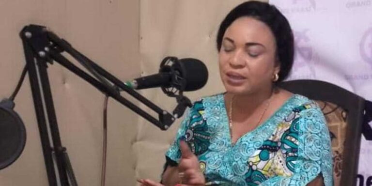 Kasaï central : Élections de gouverneurs et vice gouverneurs, Nathalie Kambala salue l’engagement de femmes de sa province