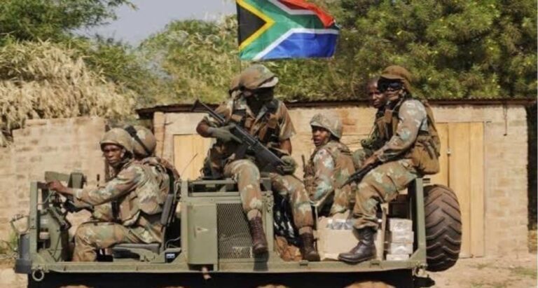 Guerre À L’est de la RDC : « Il n’y a pas eu des soldats sud-africains chez les M23 » l’armée sud-africaine rejette en bloc les rumeurs portées contre elle