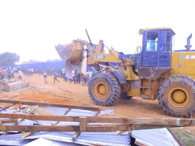 Déguerpissement au tour de l&rsquo;aéroport de Bipemba : Martin Fayalu plaide pour l&rsquo;indemnisation des victimes à la hauteur des couts de construction 