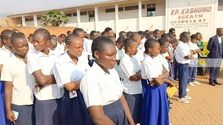 Début des épreuves de l&rsquo;examen d&rsquo;État 2025: Norbetine Matanda exhorte les finalistes à rester concentrer