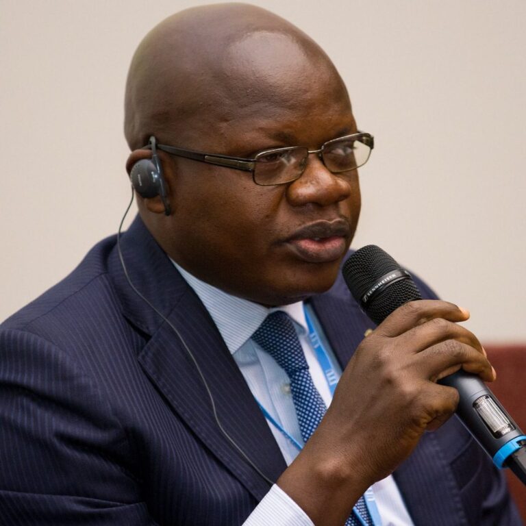 Accord de paix RDC -Rwanda : Thomas Luhaka interpelle la Ministre des affaires étrangères congolaise
