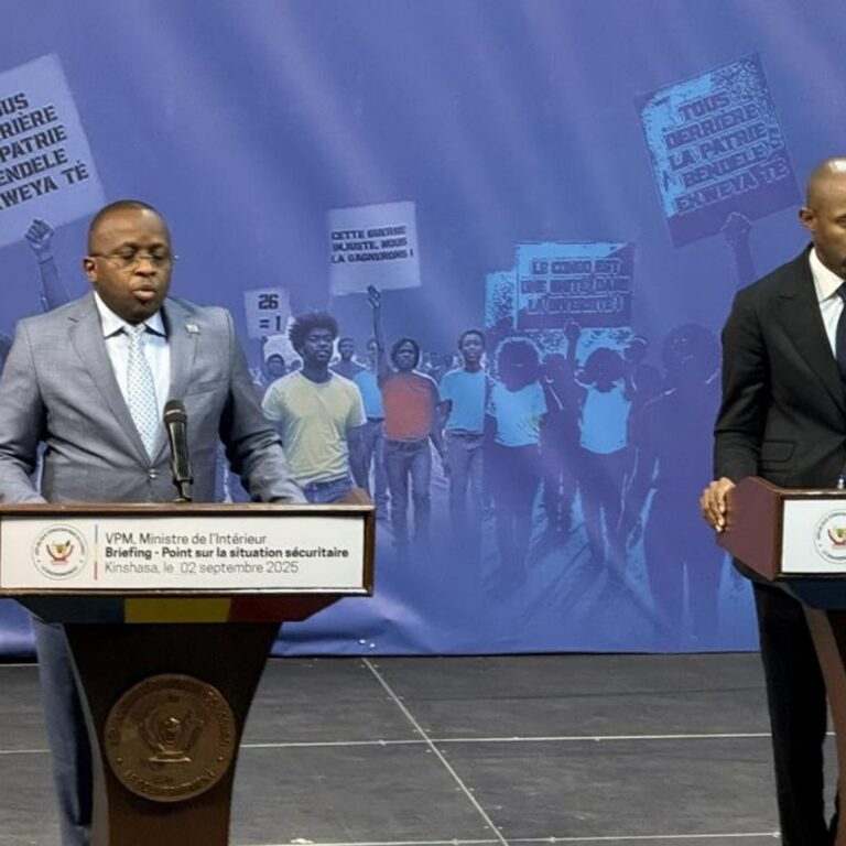 RDC : Le gouvernement déplore la non-application de la gratuité de l&rsquo;enseignement dans des zones occupées