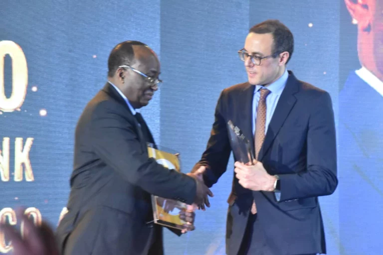 RDC : André Wameso sacré « Gouverneur de la Banque centrale de l’année » aux African Banker Awards 2026 à Brazzaville