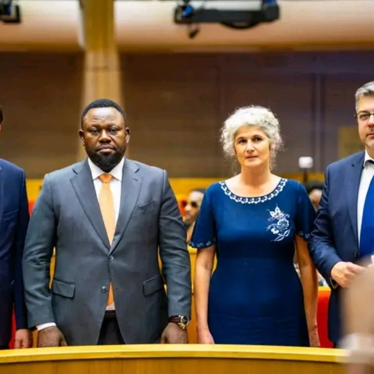 RDC : Samuel Mbemba Kabuya plaide au Sénat français pour des sanctions contre Paul Kagame