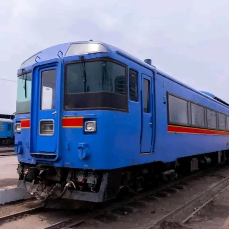 RDC : Félix Tshisekedi relance le train urbain entre la Gare centrale et l&rsquo;aéroport de N&rsquo;djili après près de 15 ans d&rsquo;arrêt