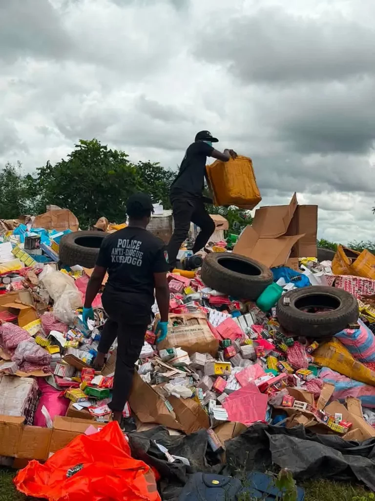 Incinération de plus de 30 tonnes de stupéfiants et médicaments contrefaits à Korhogo