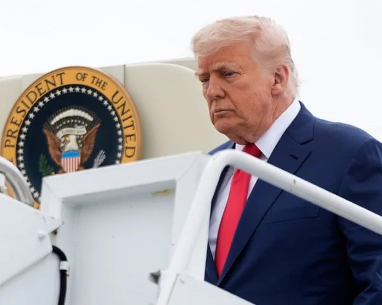 L&rsquo;Iran attaque des pétroliers escortés par les États-Unis dans le détroit d&rsquo;Ormuz