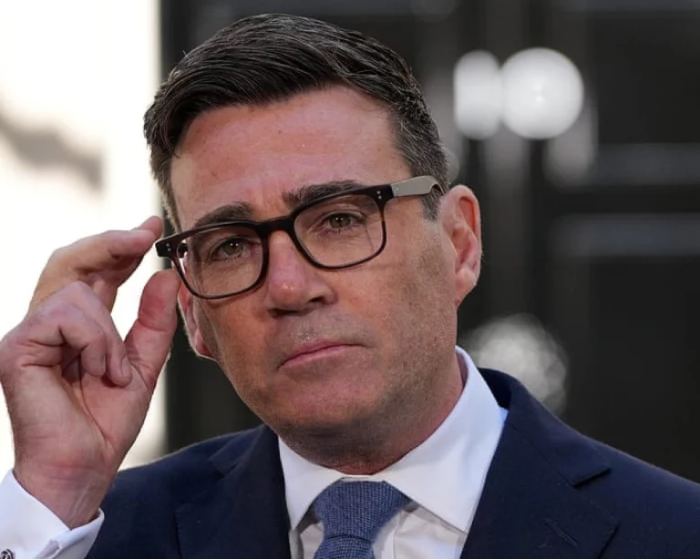 Andy Burnham envisages des réformes du système de taxation des logements au Royaume-Uni