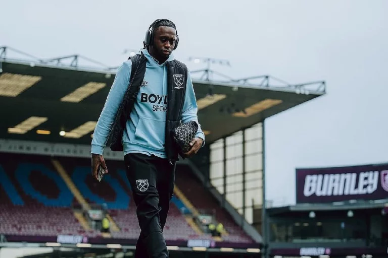 Aaron Wan-Bissaka convoité par la Lazio, mais West Ham refuse une offre jugée insuffisante