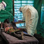 Ebola : le bilan s&rsquo;alourdit à 864 morts, six guéris à Nia-Nia