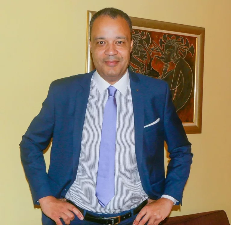 Christian Kazumba : un parcours de la banque en France à l&rsquo;ingénierie du secteur privé en Afrique