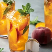 Recette de thé glacé aux fruits : une alternative saine au sirop traditionnel