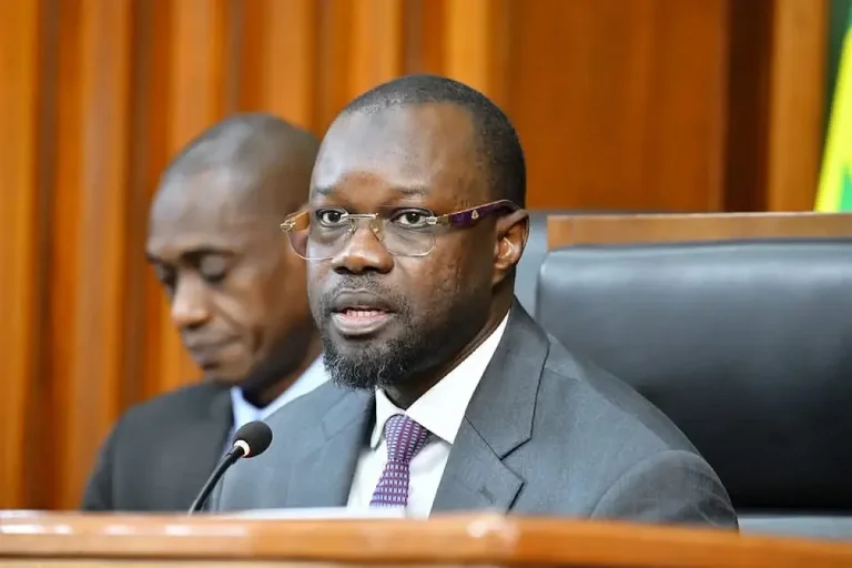 Sonko critique le président Diomaye et son Premier ministre sur la gestion du calendrier parlementaire
