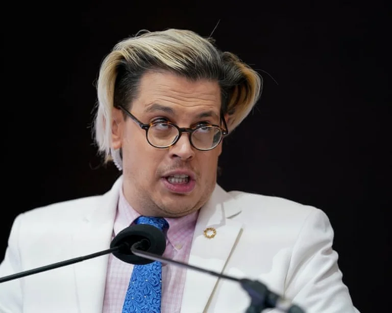 Milo Yiannopoulos, commentateur politique d&rsquo;extrême droite, arrêté par les autorités d&rsquo;immigration en Louisiane