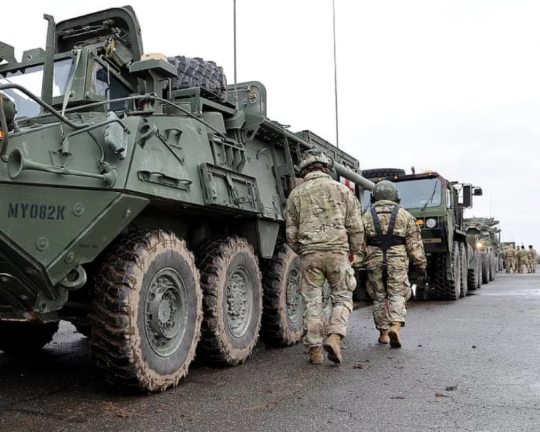 L’Europe face à la menace russe : construire sa propre stratégie de défense sans les États-Unis
