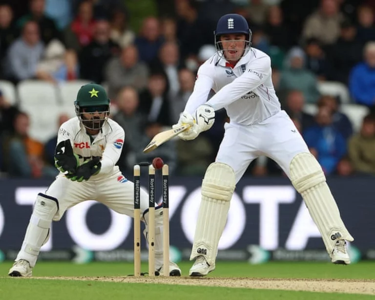 Angleterre contre Pakistan : Updates en direct du deuxième jour du premier Test à Headingley