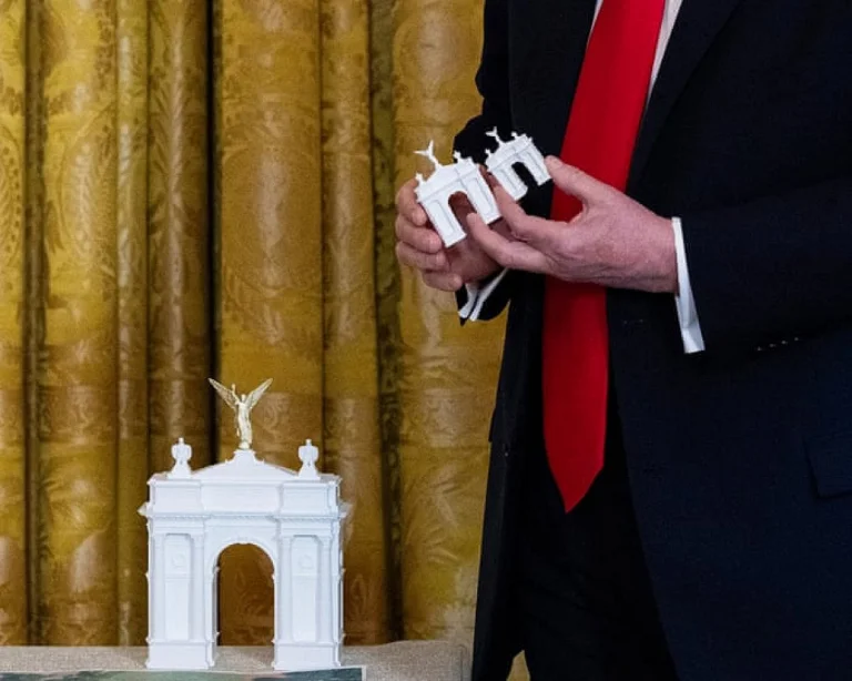 Un rapport indique que l&rsquo;arc proposé par Trump affecterait des sites historiques à Washington DC