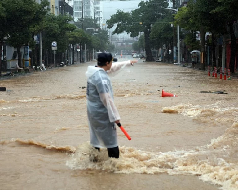 Des pluies torrentielles tuent une personne en Corée du Sud, tandis que Manille fait face à des inondations majeures