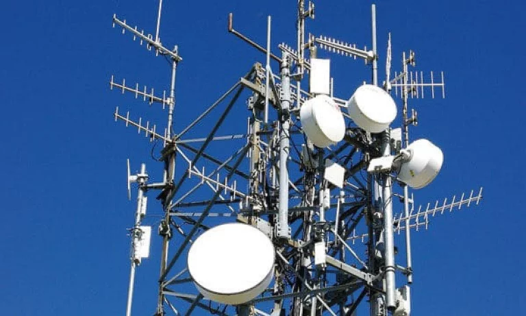 Le Gouvernement congolais renforce les capacités de l&rsquo;ARPTC pour améliorer la qualité des réseaux mobiles