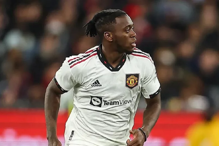 Aston Villa finalise un accord pour accueillir Aaron Wan-Bissaka en prêt avec option d&rsquo;achat