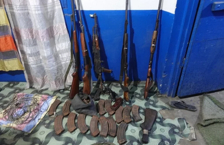 Saisie d&rsquo;armes et munitions chez un chef braconnier en fuite à Yono, district d&rsquo;Odziba