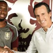 Aaron Wan-Bissaka, le défenseur anglais, signe officiellement avec Aston Villa en provenance de West Ham