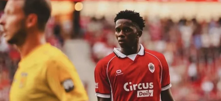 Jules Ahoka : un parcours fulgurant de la Ligue 2 congolaise à la Premier League en un an