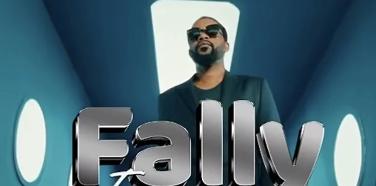 Fally Ipupa dévoile les clips « Ami, chéri » et « Bonheur parfait » tirés de son album « XX DELIRIUM »