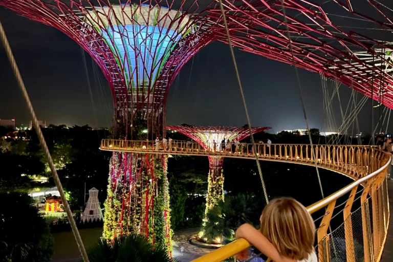 Singapour propose jusqu&rsquo;à 70 000 dollars pour inciter les familles à avoir plus d&rsquo;enfants