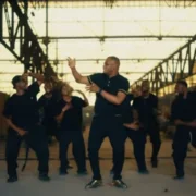 Michel Bakenda lance le single &lsquo;Baya te ba rata&rsquo; inspiré par Wenge BCBG et Zaiko