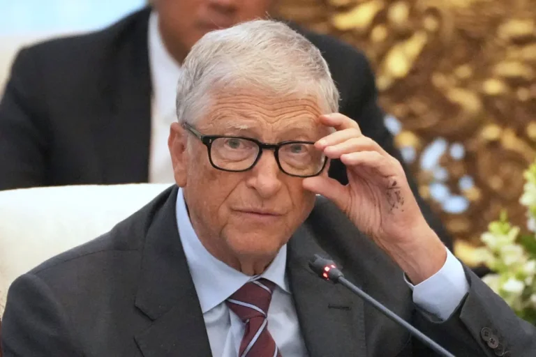 Bill Gates met en garde contre les dangers de l&rsquo;intelligence artificielle pour l&rsquo;humanité