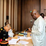 Brazzaville : Charlie Levy Nganfouomo signe un ouvrage majeur qui revisite le droit douanier de la CEMAC