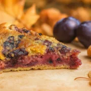 La tourte aux prunes et à la noisette, un dessert irrésistible pour toutes les occasions