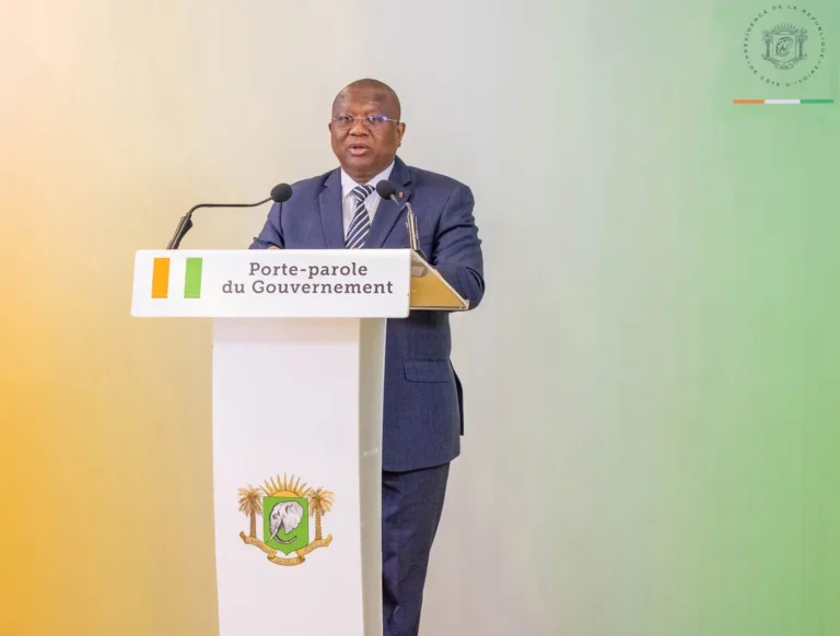 Le gouvernement ivoirien précise le statut d&rsquo;Ibrahim Cissé Bacongo au sein des conseils exécutifs