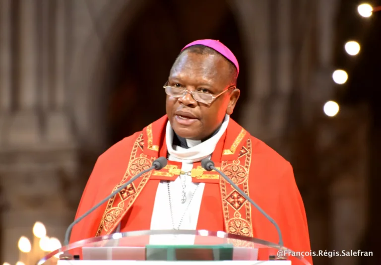 Rentrée pastorale 2026-2027 : Le cardinal Ambongo critique les Églises bruyantes lors de l&rsquo;événement à Kinshasa