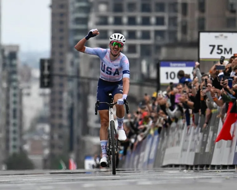 Brandon McNulty remporte le titre mondial lors de la course sur route de Montréal