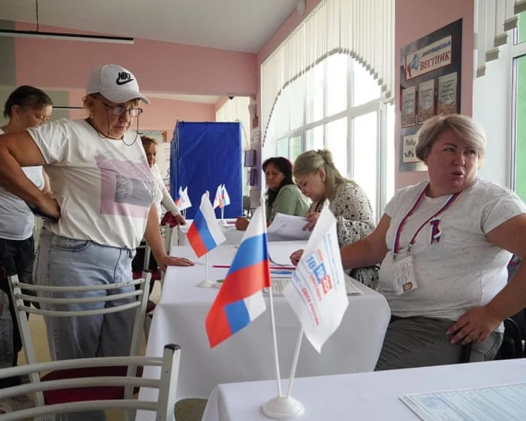 Guerre en Ukraine : Kyiv dénonce l’inclusion des territoires annexés dans les élections parlementaires russes