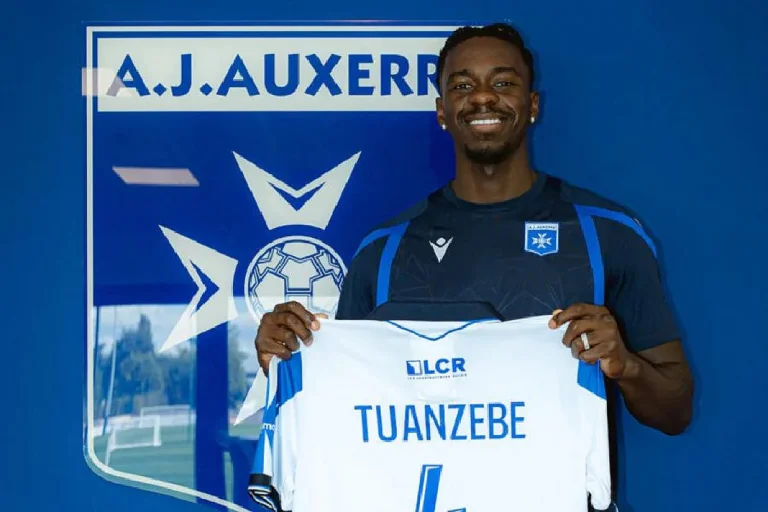 Axel Tuanzebe signe à l&rsquo;AJ Auxerre pour dynamiser sa carrière en Ligue 1
