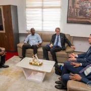 RDC : Accélération des travaux sur la RN1 avec l&rsquo;engagement de 30 nouveaux camions