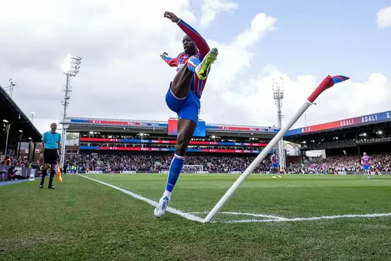 Manchester United s’intéresse sérieusement à Jean-Philippe Mateta pour renforcer son attaque