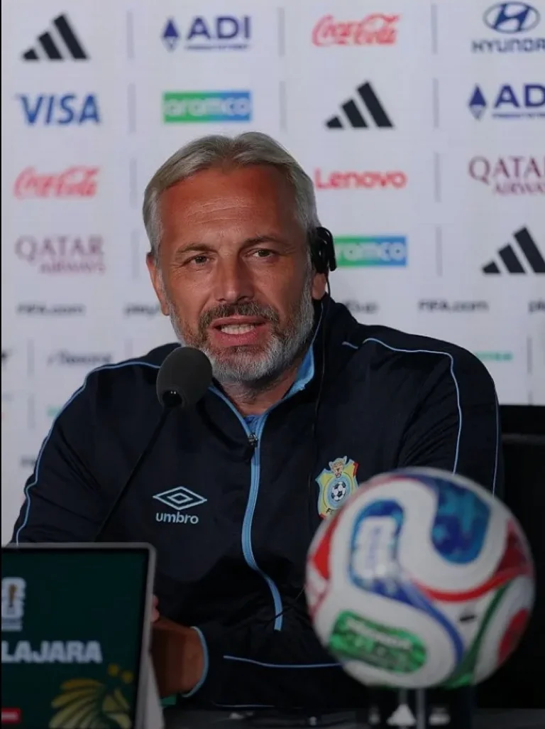 Sébastien Desabre insiste sur l&rsquo;engagement des joueurs envers la RDC après le choix de Boteli