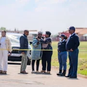 Neuf femmes retrouvées mortes en Afrique du Sud : deux arrestations dans une enquête complexe