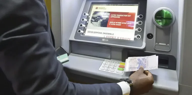 Sanctions imposées à plusieurs banques en Côte d’Ivoire pour prélèvements abusifs et manquements divers