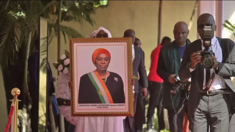 Côte d’Ivoire : Le Sénat rend hommage à Maïmouna Bamba, sénatrice disparue à 64 ans