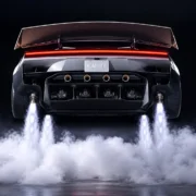 Elon Musk présente trois modèles innovants de Tesla Roadster, dont un volant.