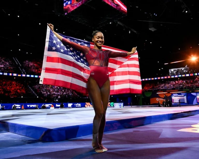 Skye Blakely remporte le titre mondial de gymnastique après un retour impressionnant d&rsquo;une blessure