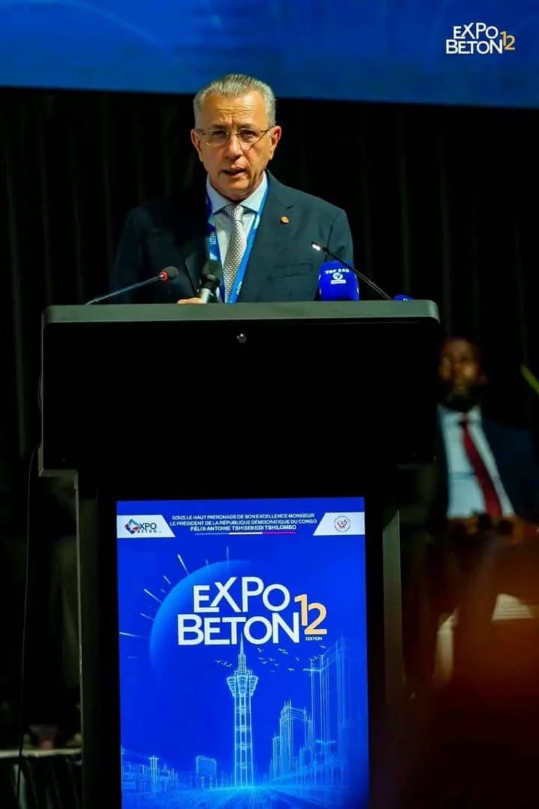 Jean Bamanisa souligne l&rsquo;importance d&rsquo;une urbanisation réfléchie lors de l&rsquo;Expo Béton 2026 à Kinshasa