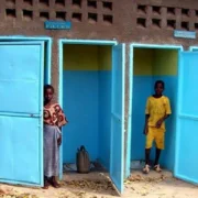 Une campagne pour améliorer l&rsquo;hygiène dans les écoles congolaises : des latrines dignes pour tous