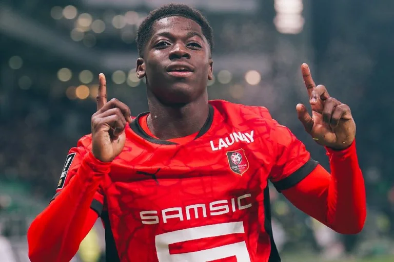 Le PSG scrute de jeunes talents africains en Ligue 1 pour préparer son avenir